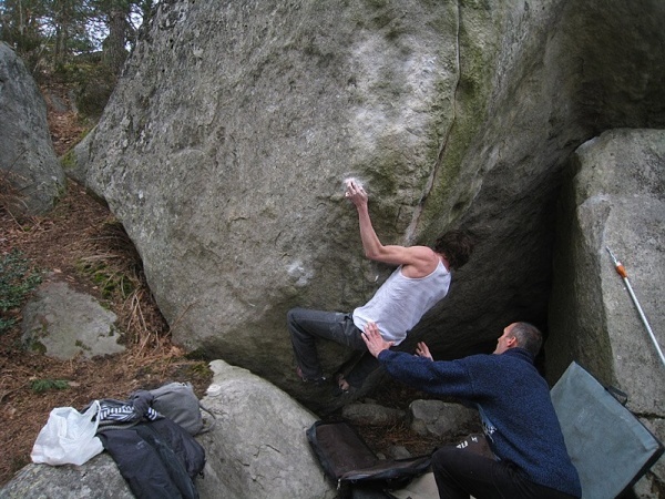 Dave Graham, Khéops assis 8B+, Rempart Cuvier, Fontainebelau