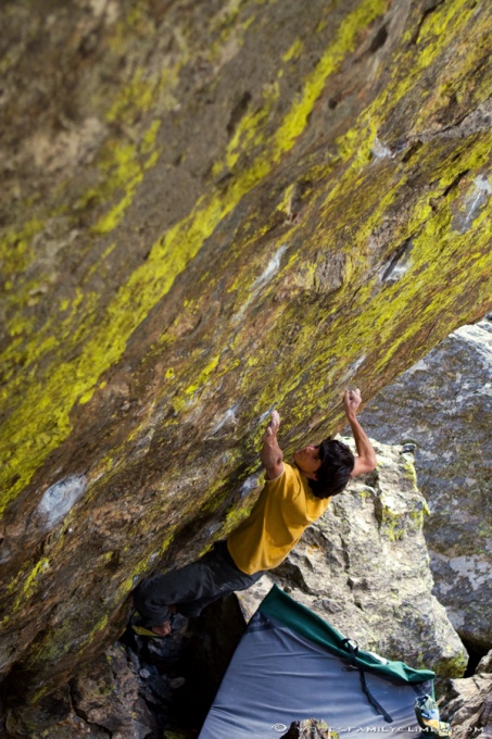 Paul Robinson, Jade V15, RMNP, foto woodsfamilyclimbs.com