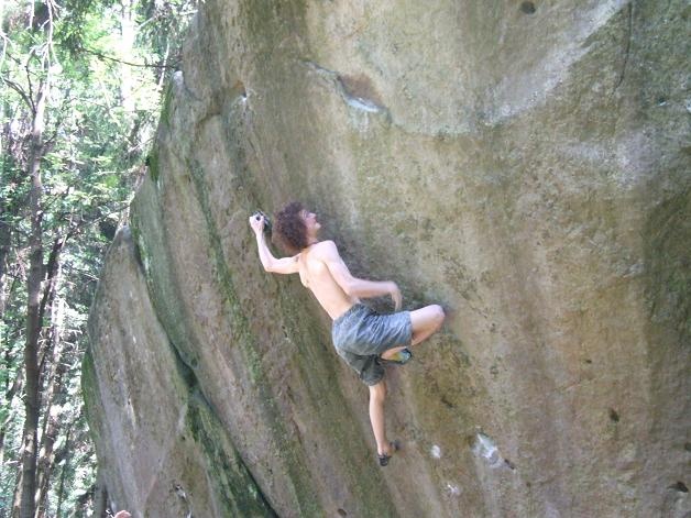 Adam Ondra Zlatý Drak 8A+ Stand